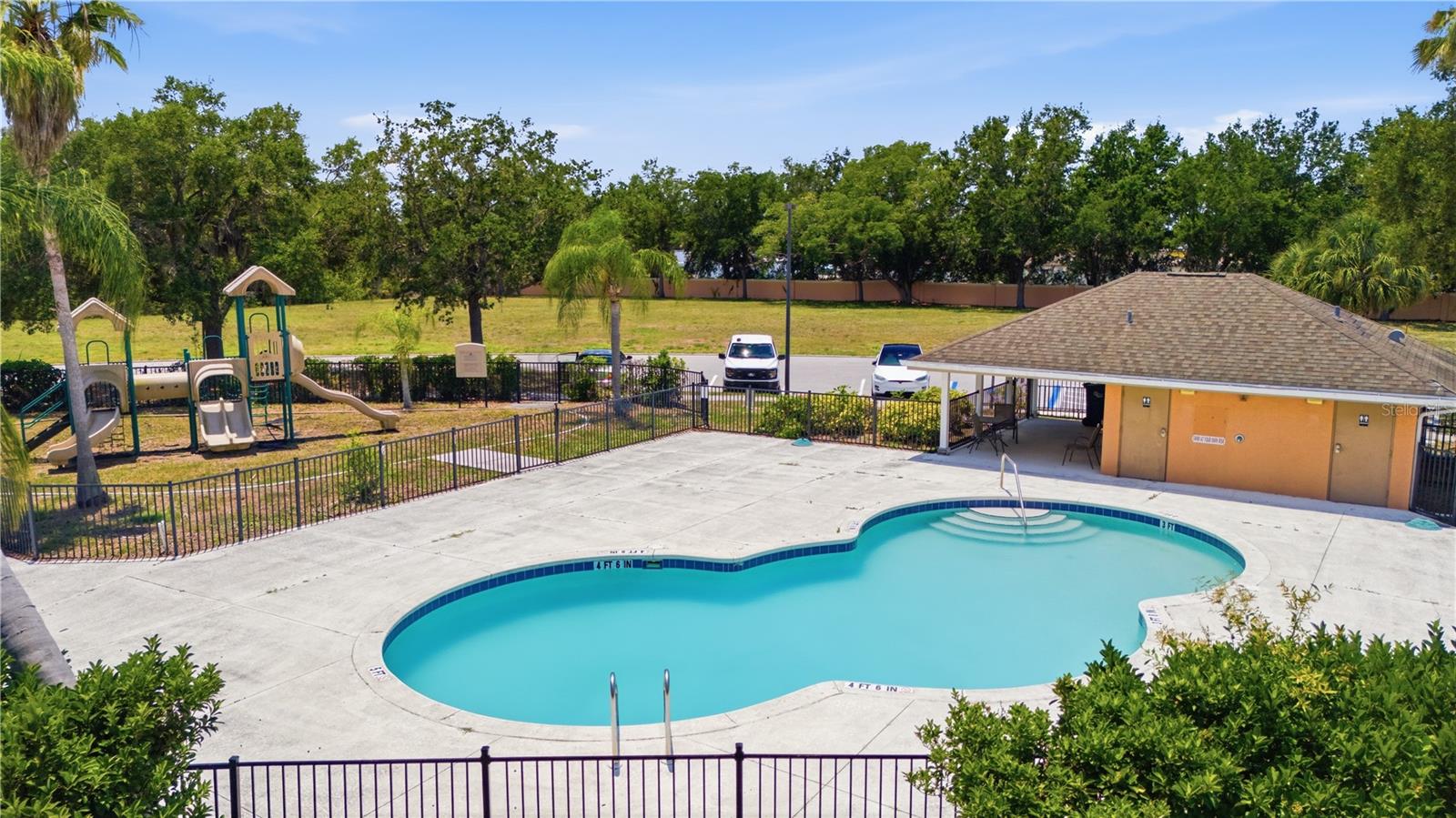 OAK TRAIL - Residential Lease