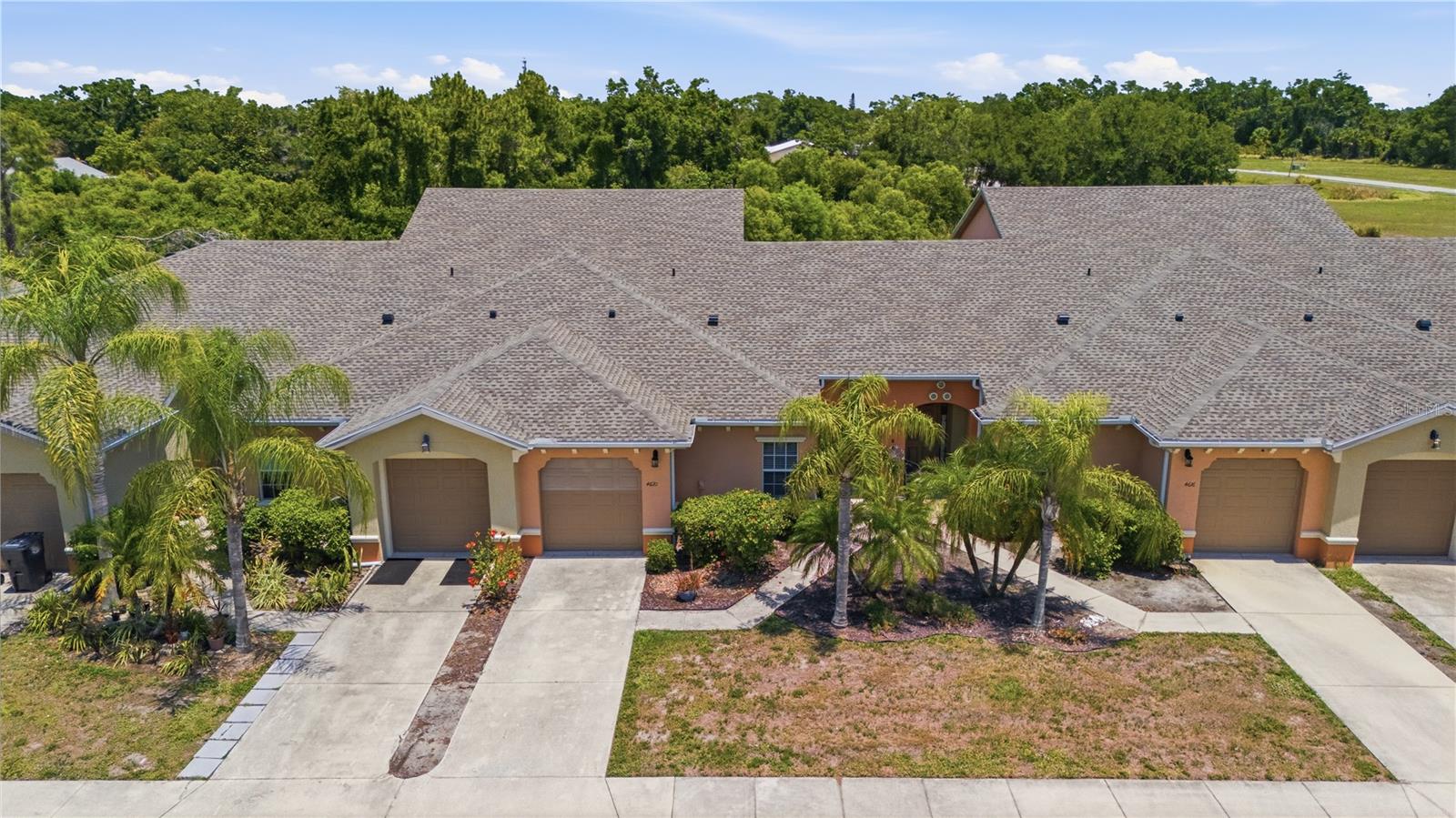 OAK TRAIL - Residential Lease