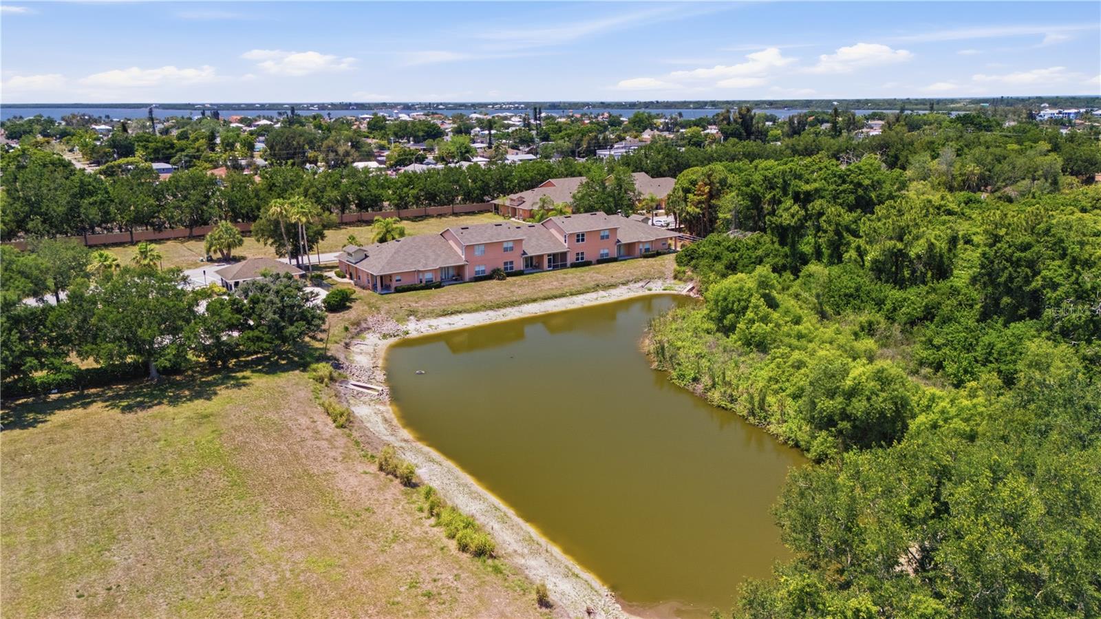 OAK TRAIL - Residential Lease