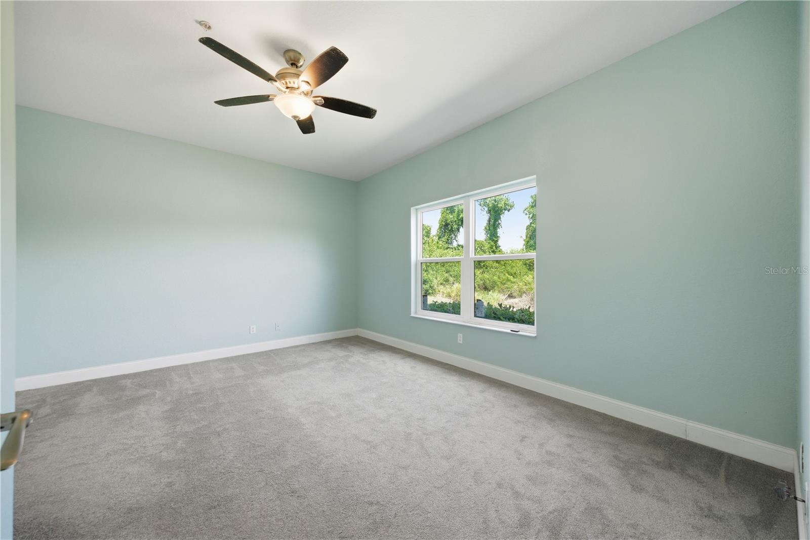 OAK TRAIL - Residential Lease