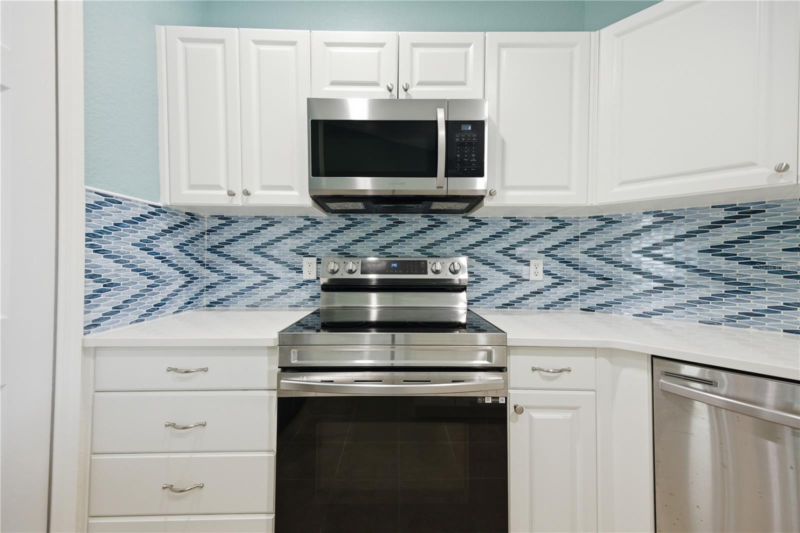 OAK TRAIL - Residential Lease