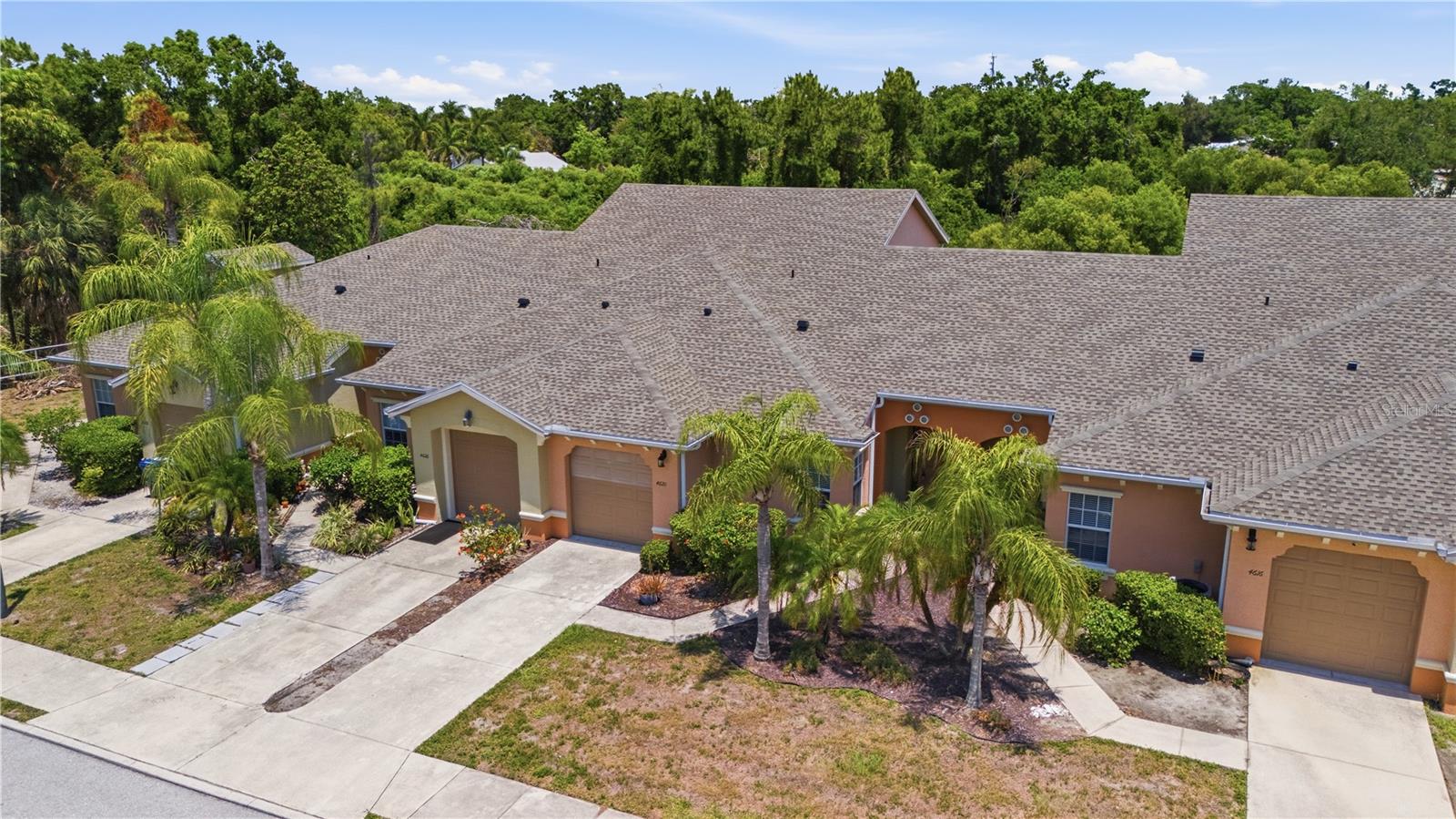 OAK TRAIL - Residential Lease