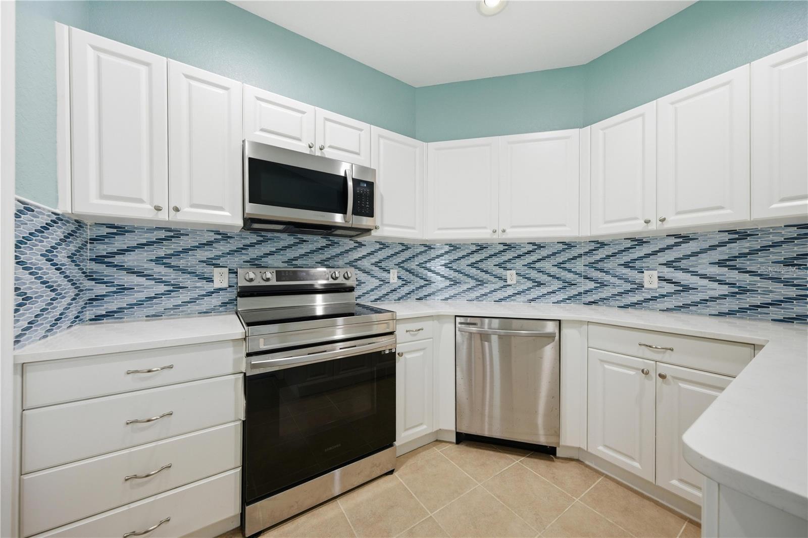 OAK TRAIL - Residential Lease