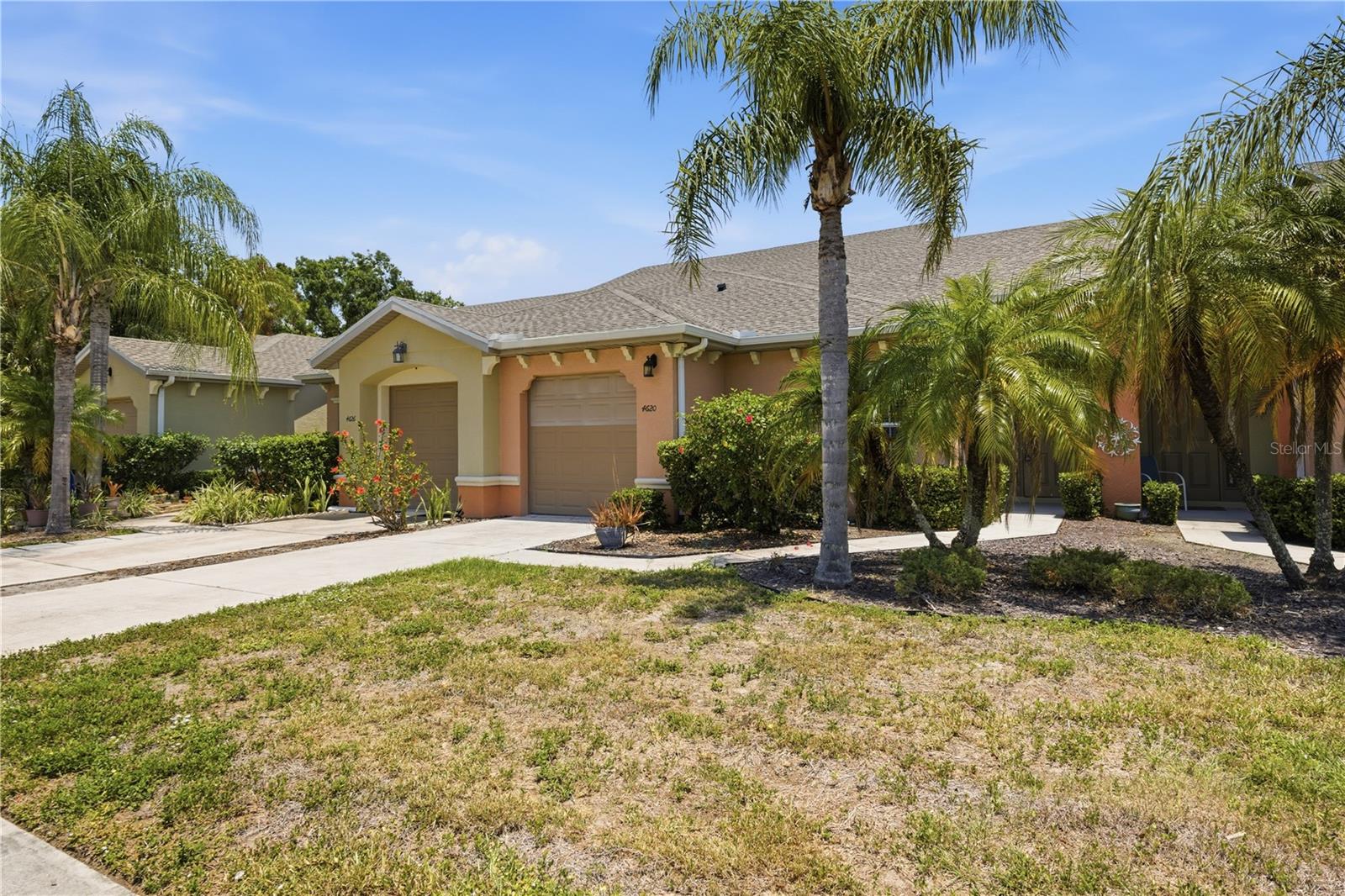 OAK TRAIL - Residential Lease
