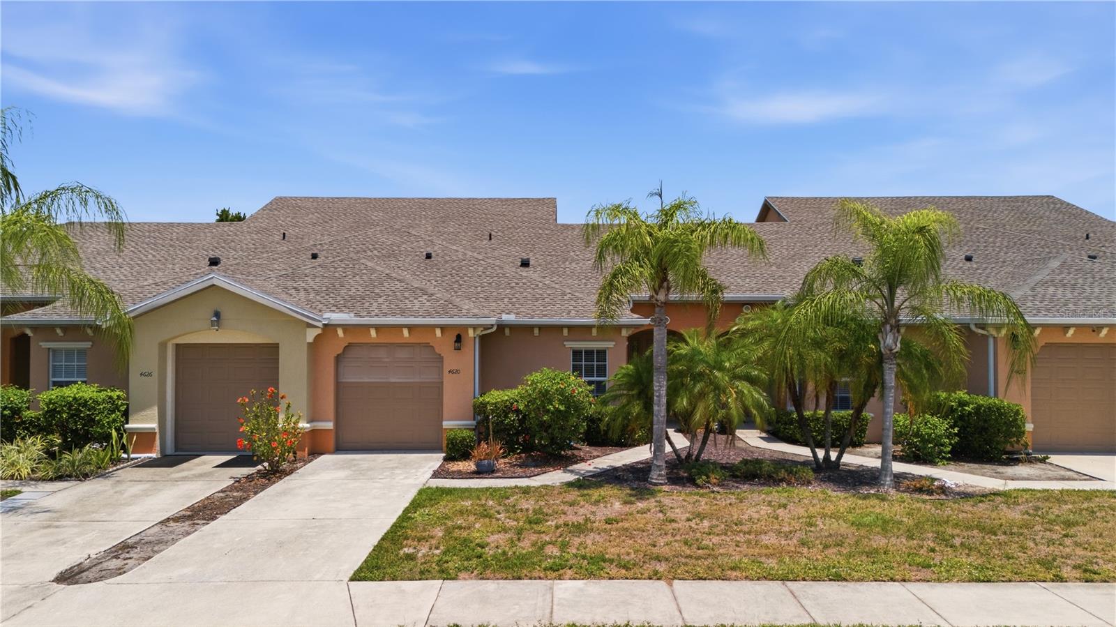 OAK TRAIL - Residential Lease
