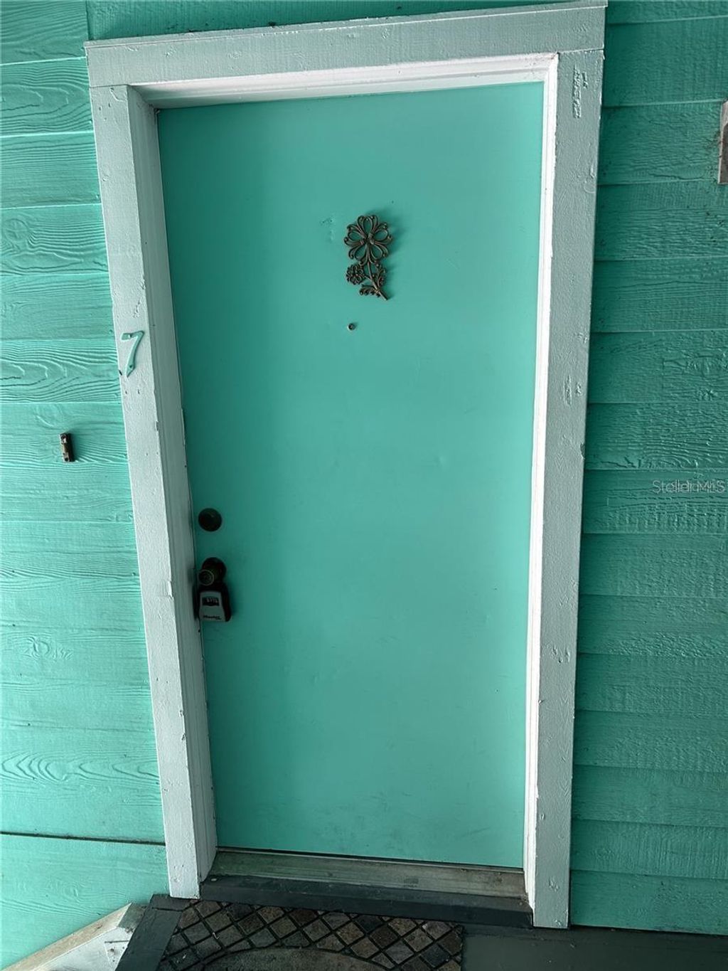 Photo of 3002 W Cleveland Street #B7, Tampa, FL 33609 (MLS # TB8459790)