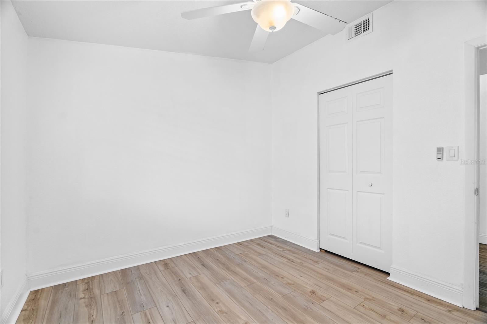 PORT MALABAR UNIT 04 - Residential