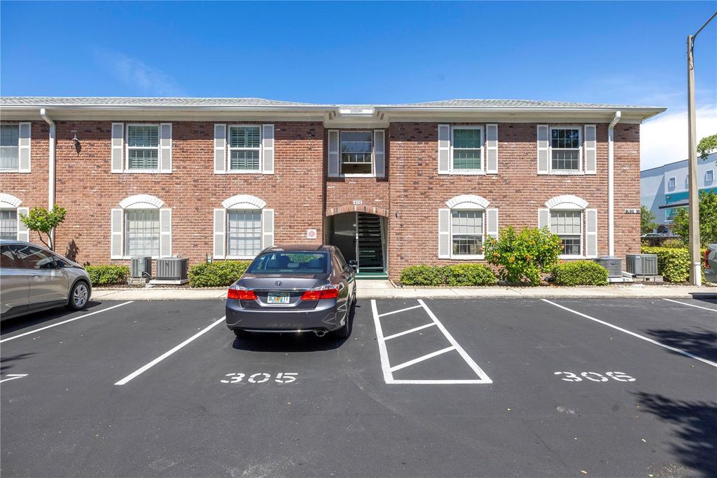 Photo of 4115 34th Way S #195, St Petersburg, FL 33711 (MLS # TB8443423)