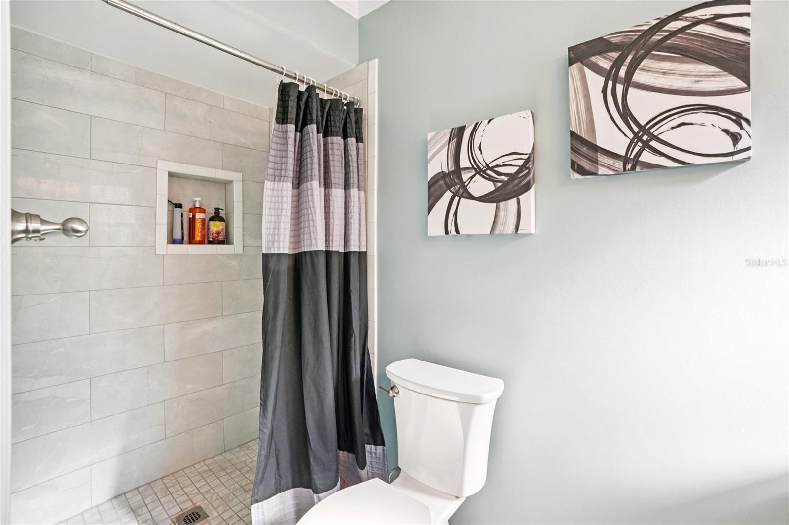 HIGHLAND LAKES UNIT SIX - Residential