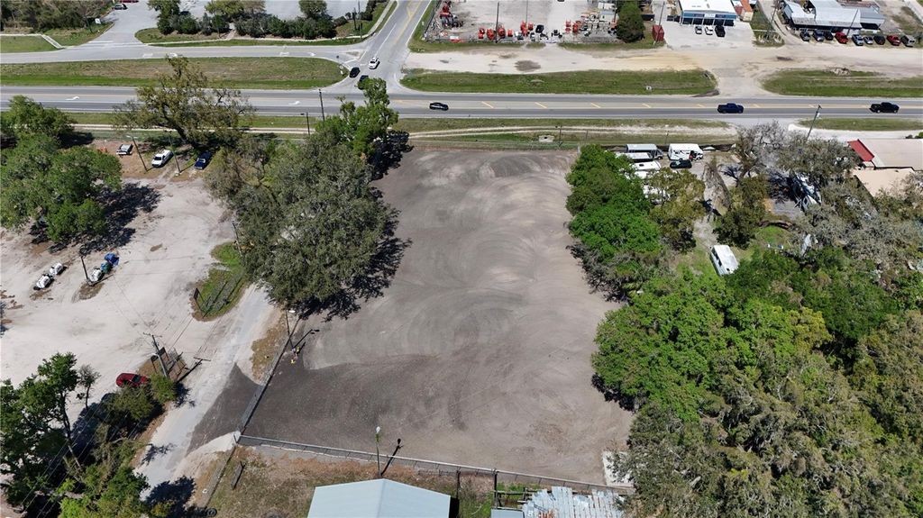 Photo of 11703 N Us 301 Highway, Thonotosassa, FL 33592 (MLS # TB8508109)