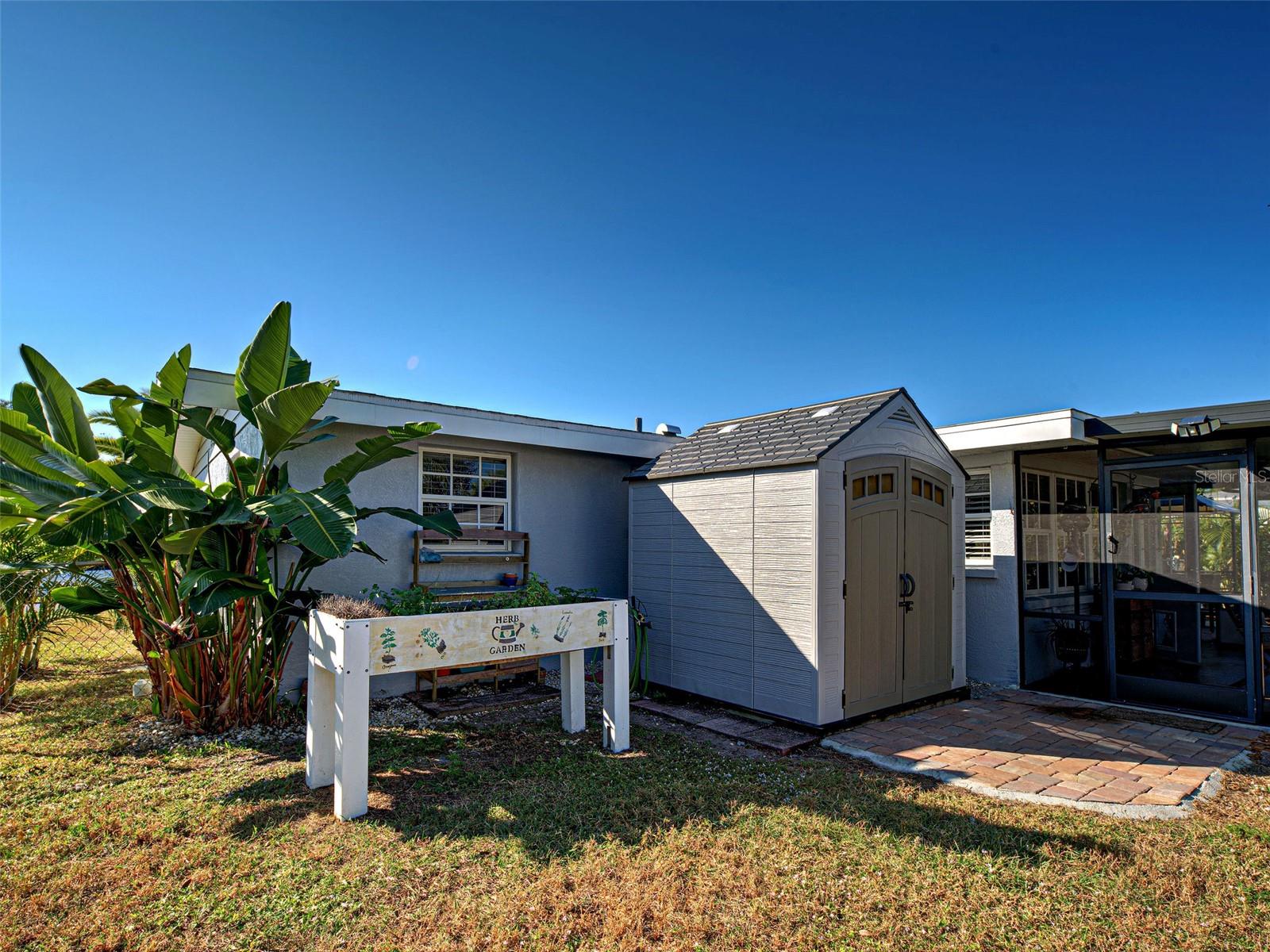 LA REBA SUB - Residential