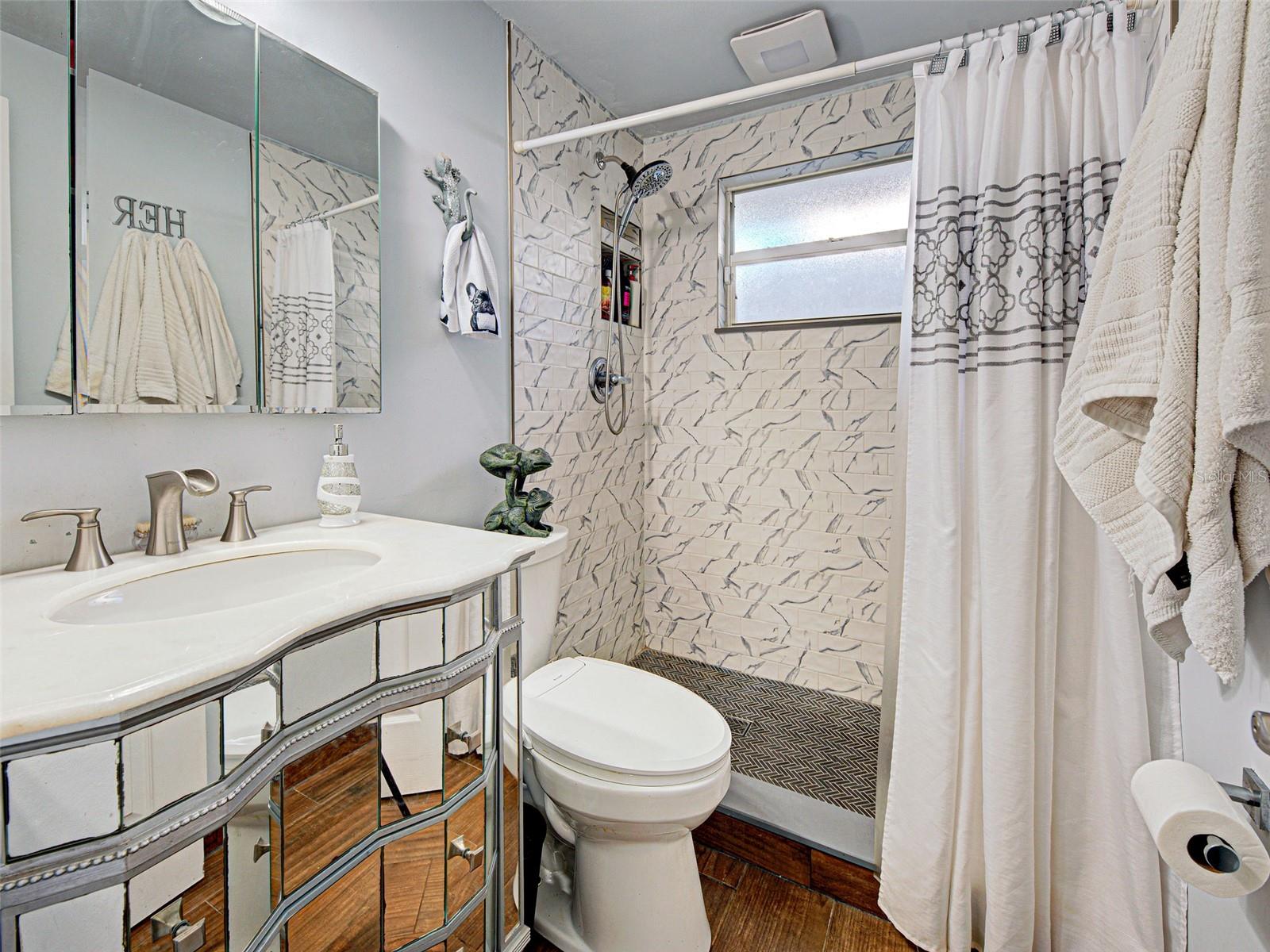 LA REBA SUB - Residential