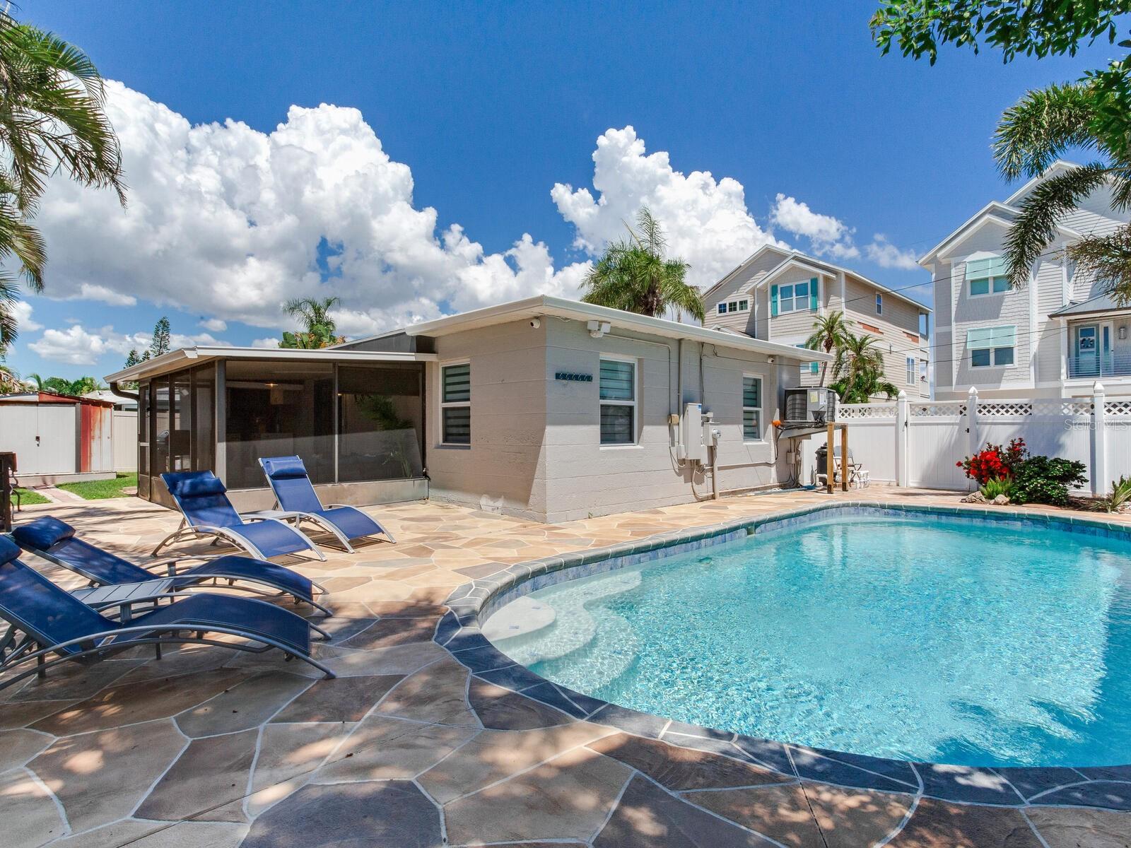 MADEIRA SHORES 1ST ADD - Residential Lease