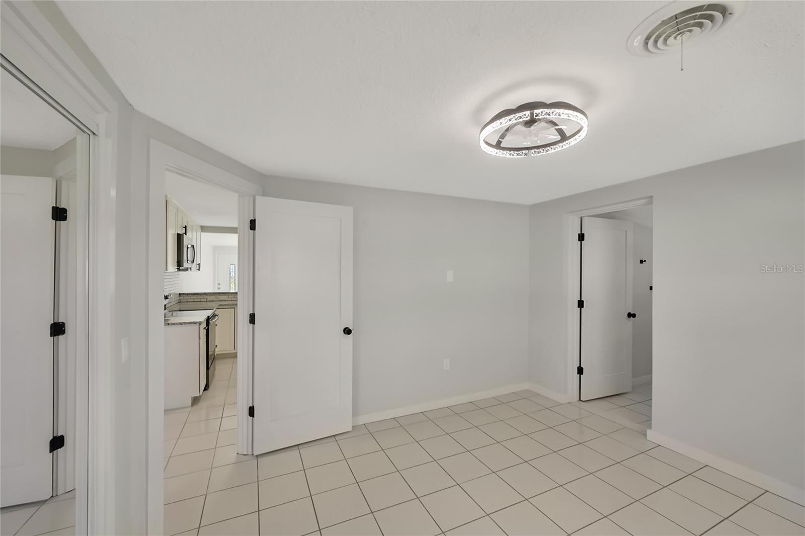 SAGAMORE ESTATES - Residential Lease