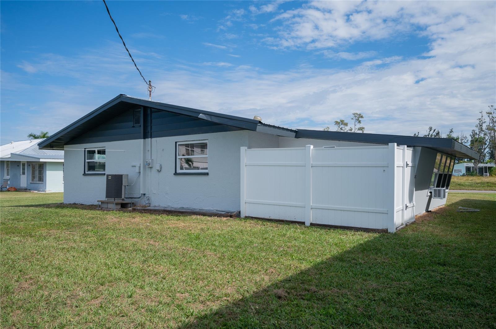 SAGAMORE ESTATES - Residential Lease