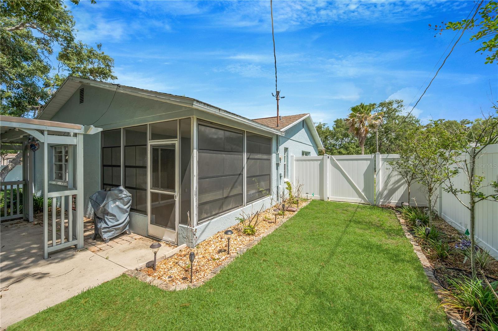 SPRING HILL - Residential