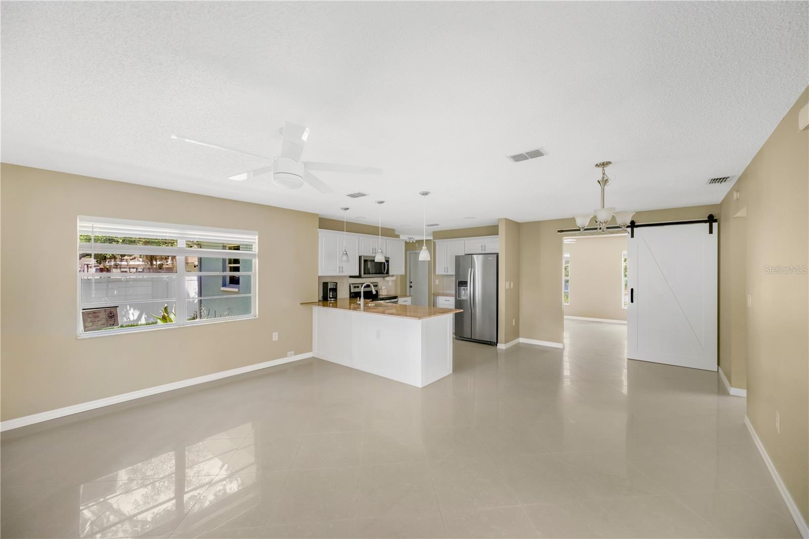 SPRING HILL - Residential