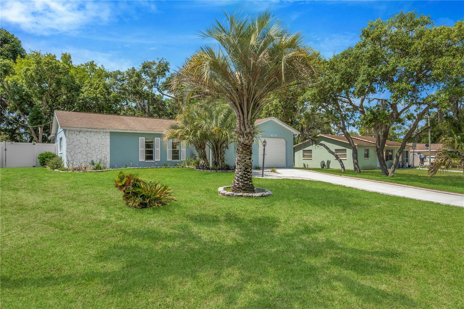 SPRING HILL - Residential
