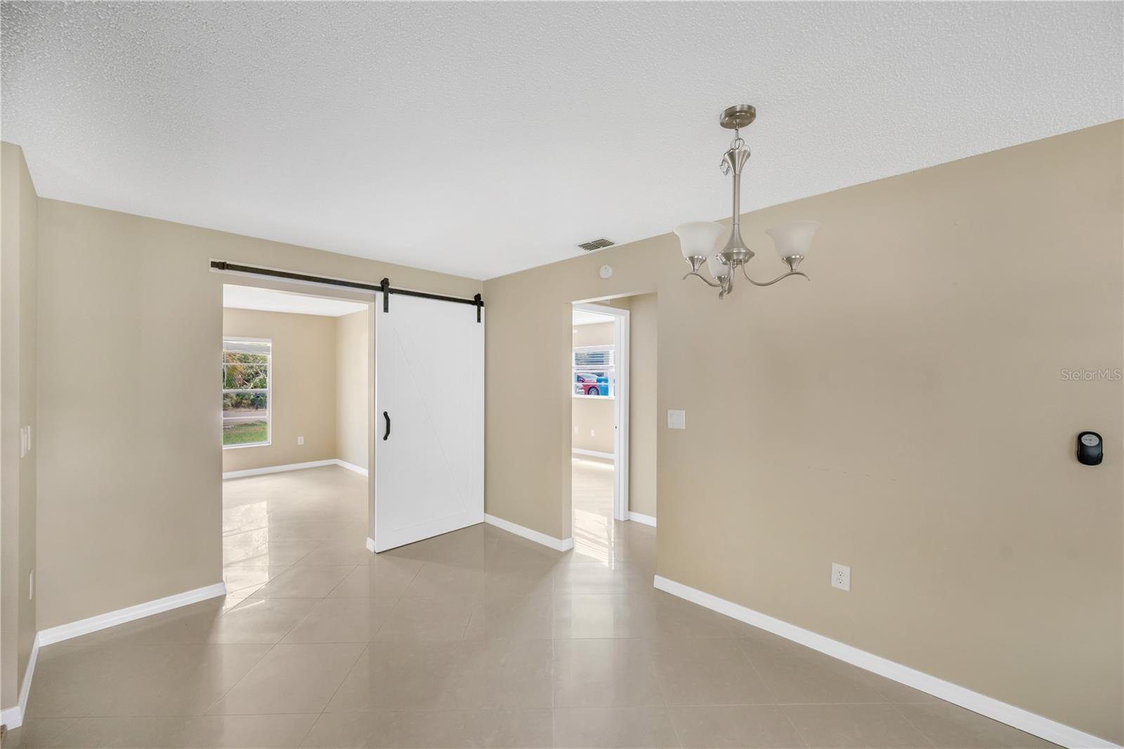 SPRING HILL - Residential
