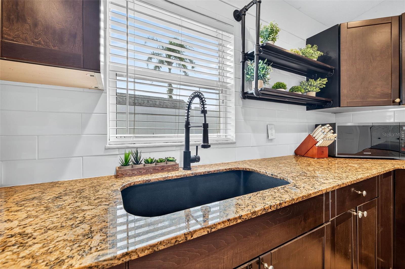 SUMMIT PARK - Residential Lease