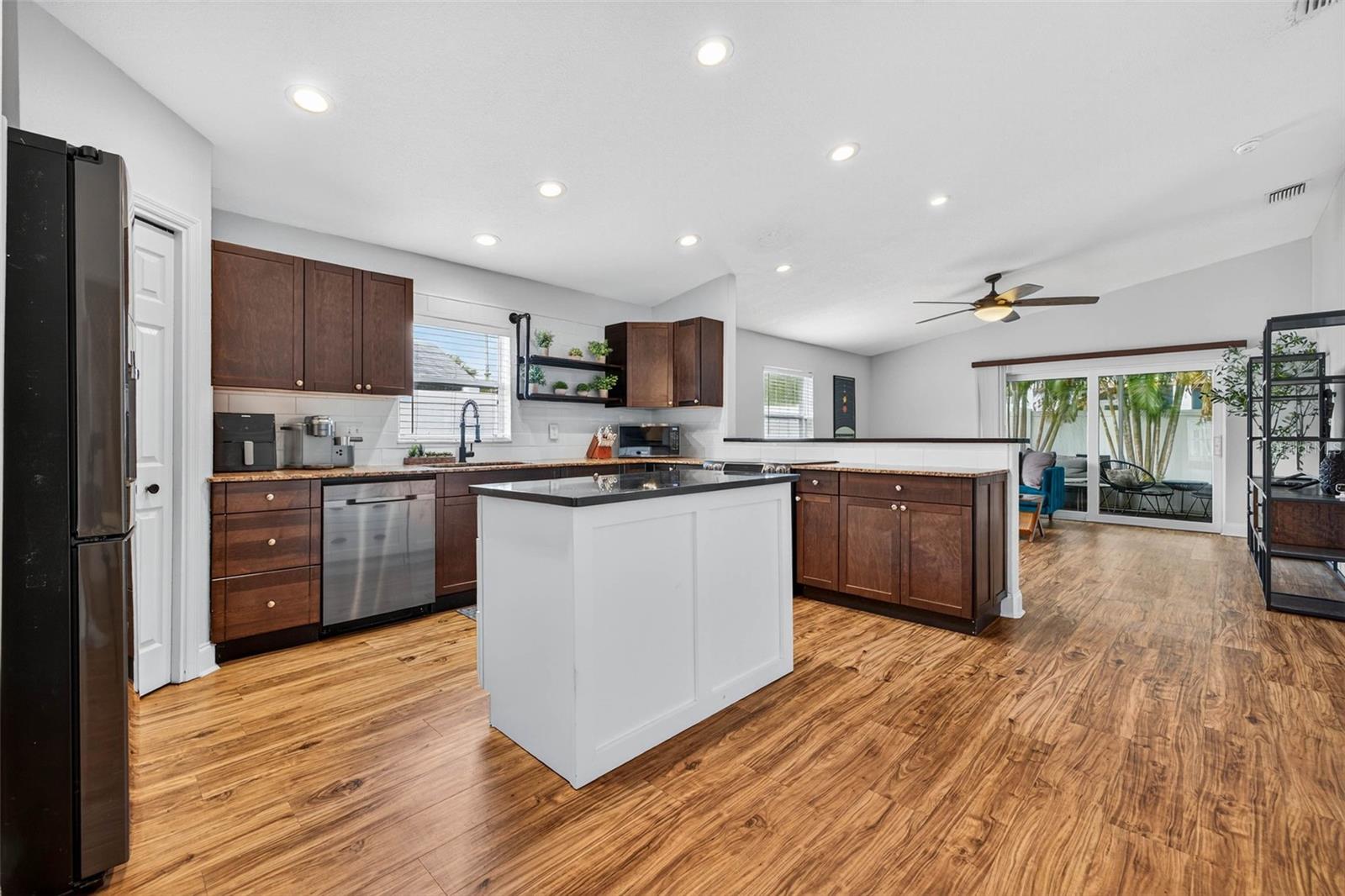 SUMMIT PARK - Residential Lease