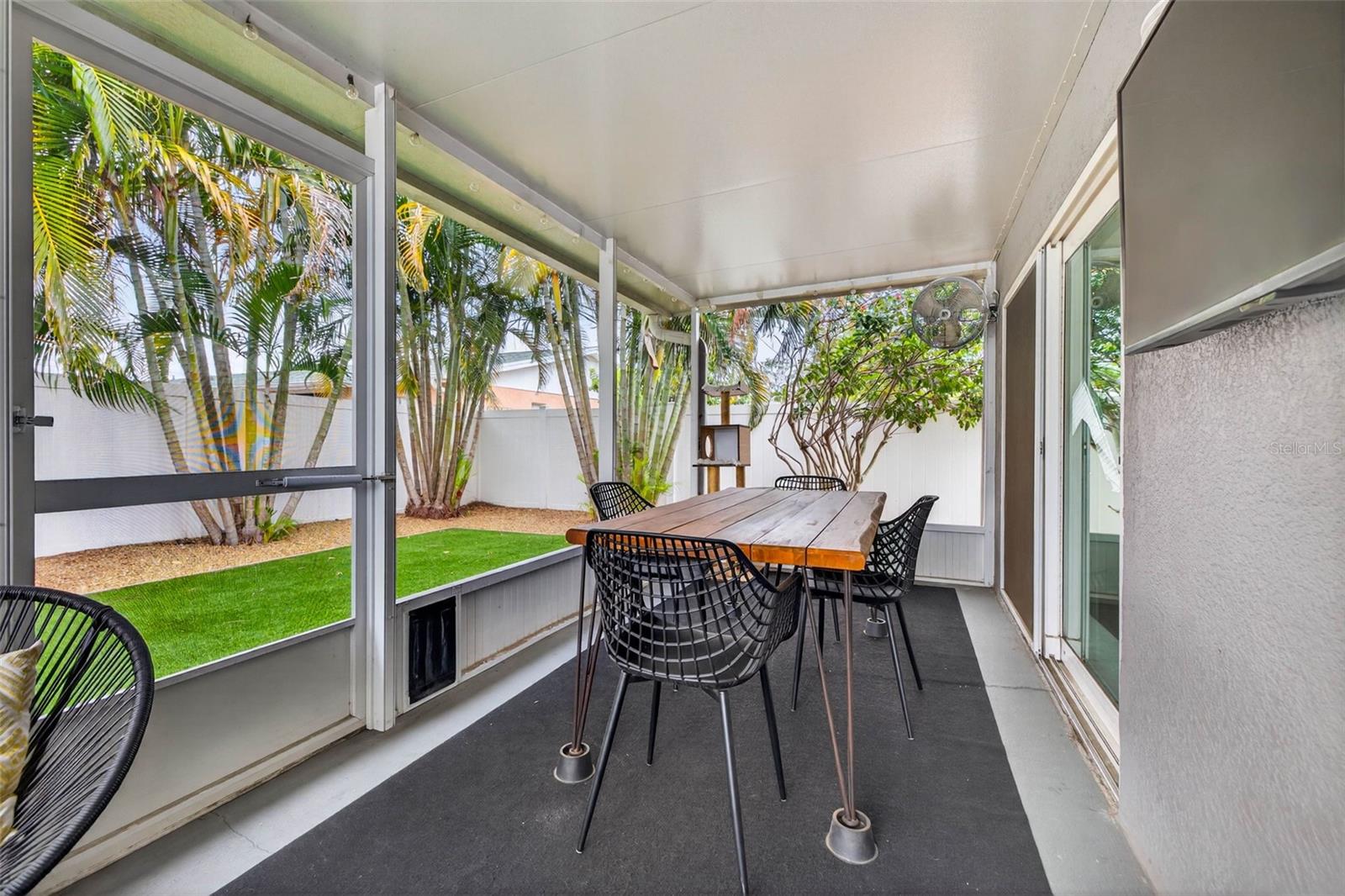 SUMMIT PARK - Residential Lease