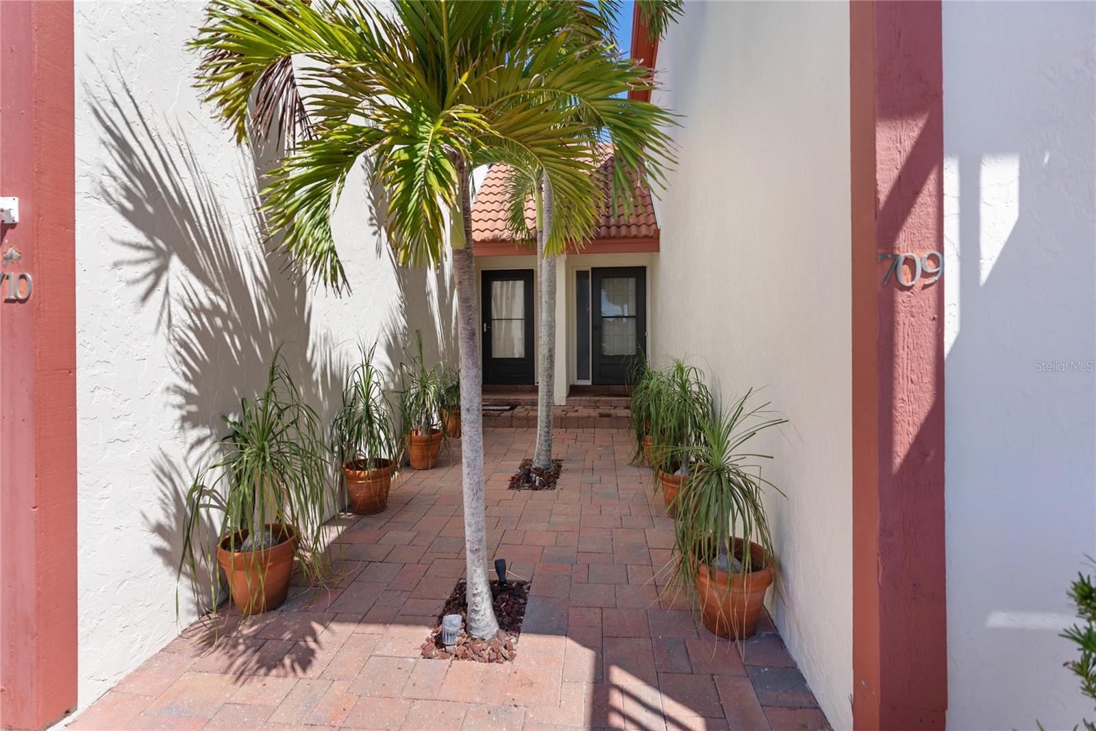 709 SORRENTO INLET 709