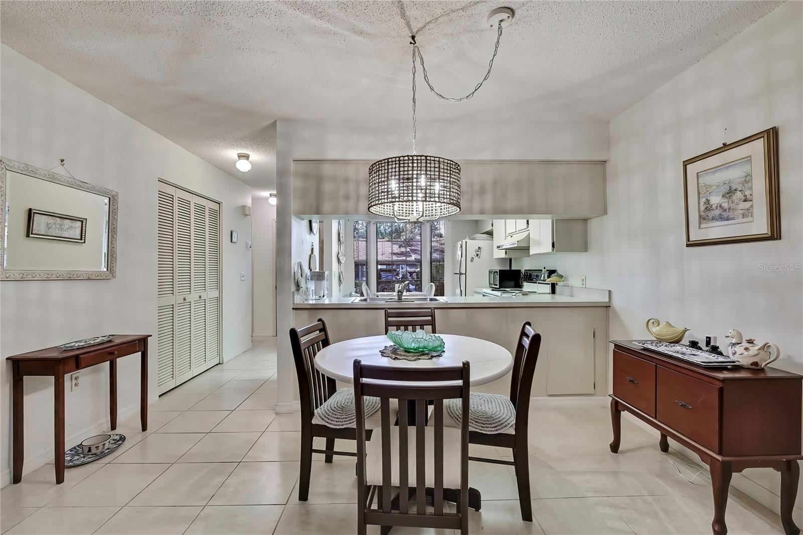 TMBR PINES PN GR VL - Residential