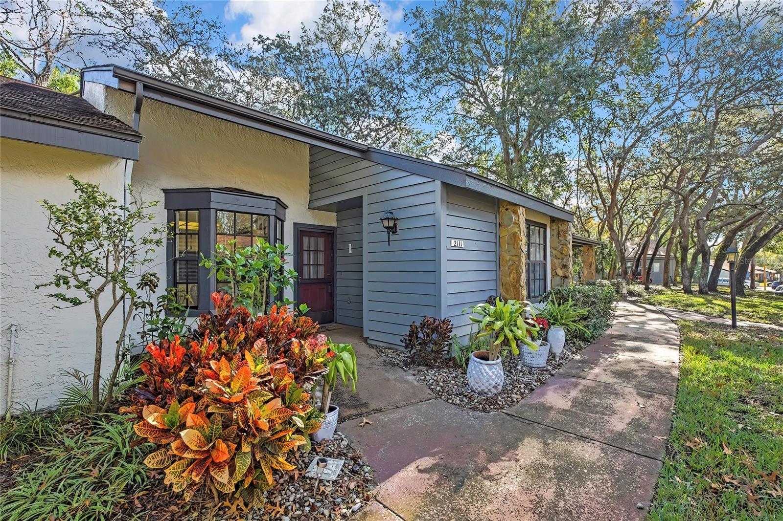 TMBR PINES PN GR VL - Residential