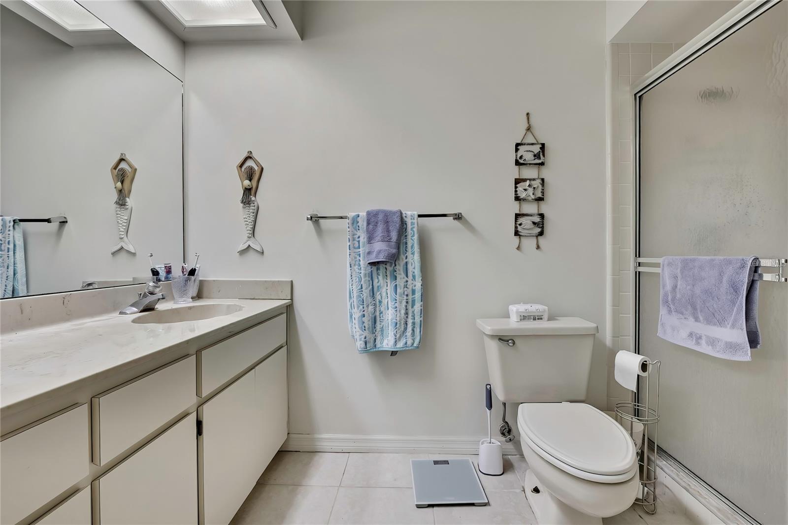 TMBR PINES PN GR VL - Residential