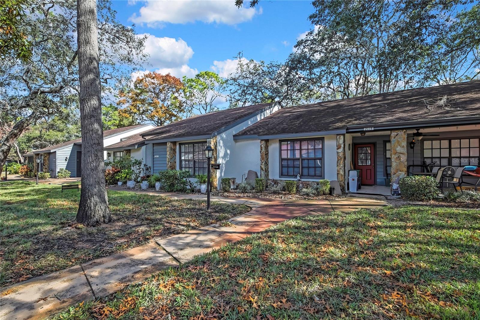 TMBR PINES PN GR VL - Residential