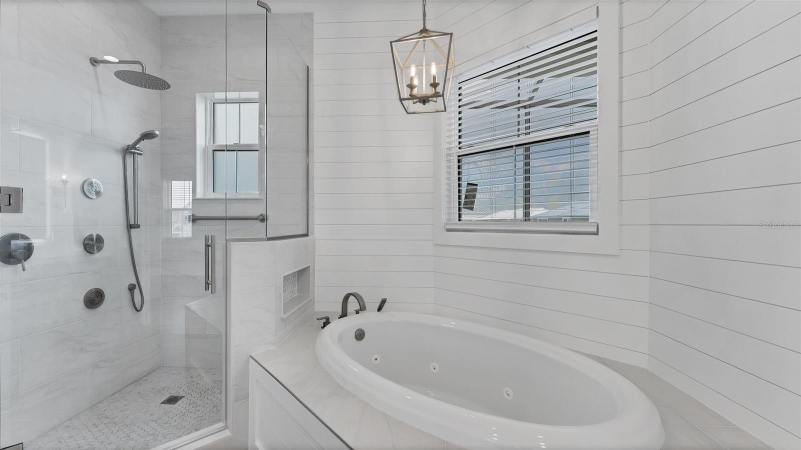 LANDINGS/CORAL CRK - Residential Lease