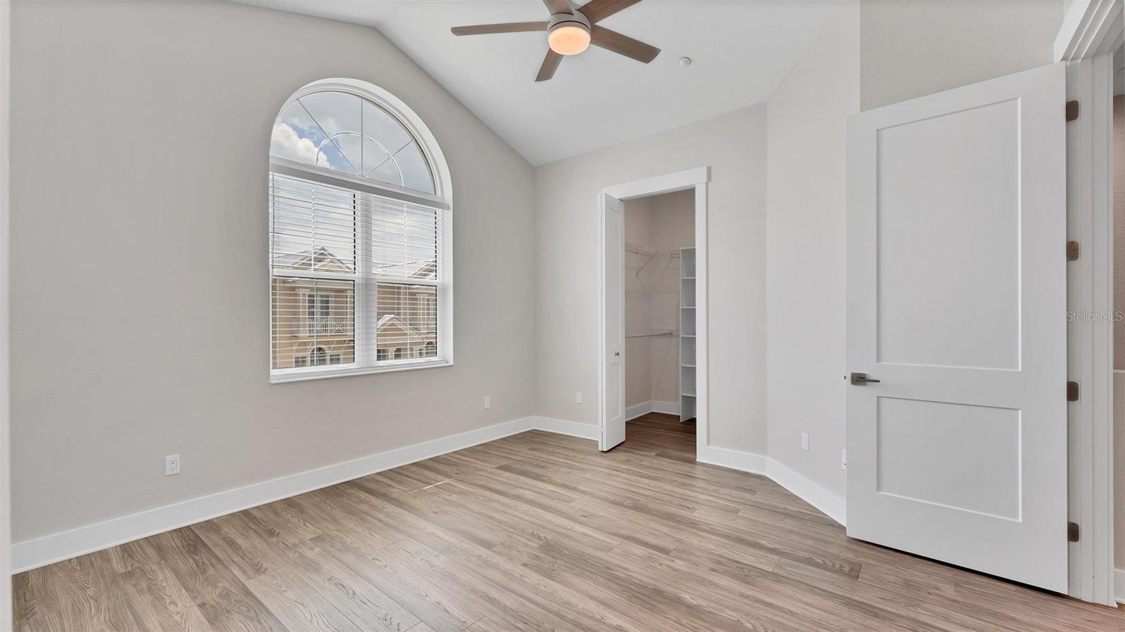 LANDINGS/CORAL CRK - Residential Lease