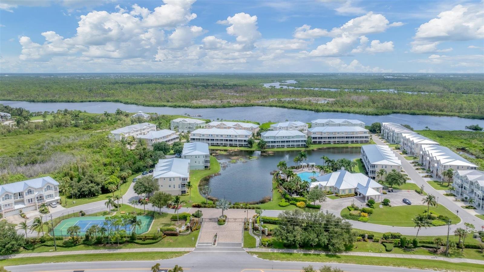 LANDINGS/CORAL CRK - Residential Lease