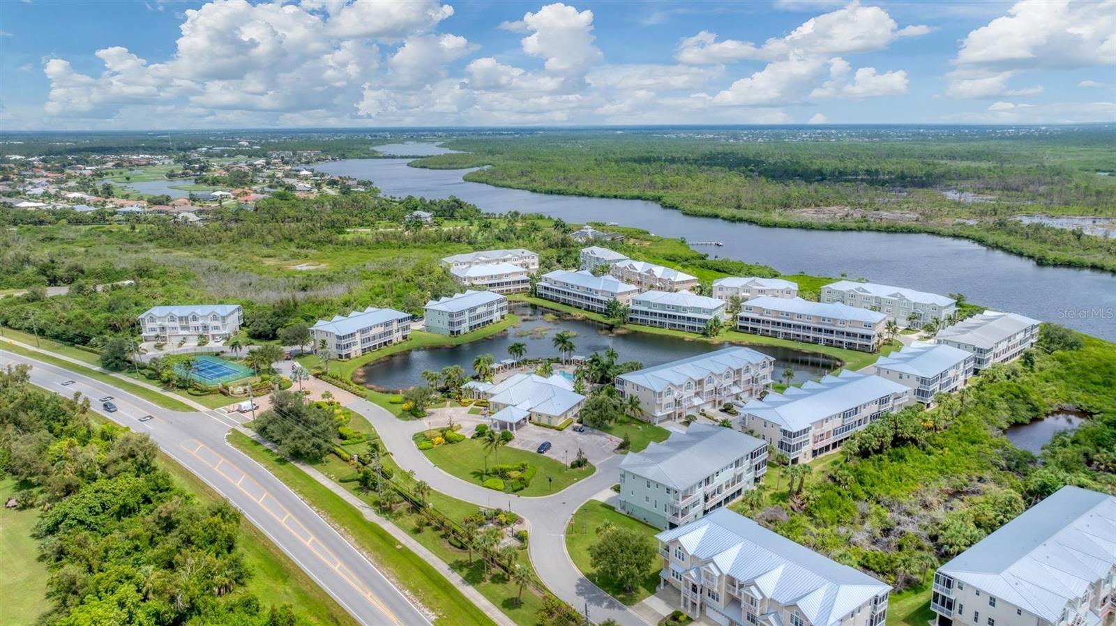 LANDINGS/CORAL CRK - Residential Lease