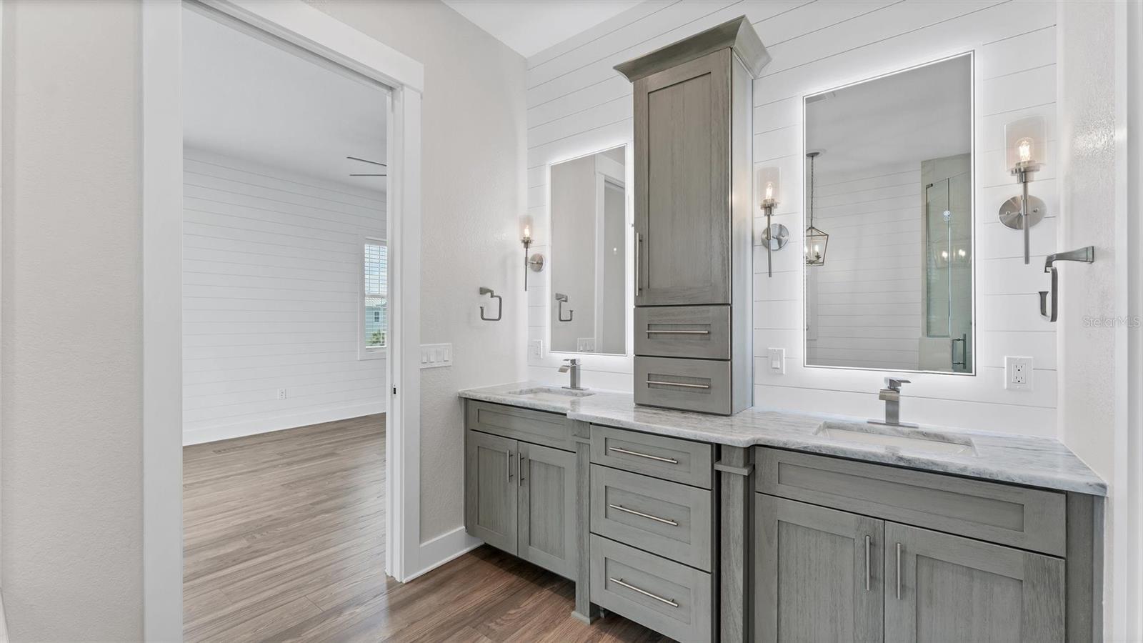 LANDINGS/CORAL CRK - Residential Lease