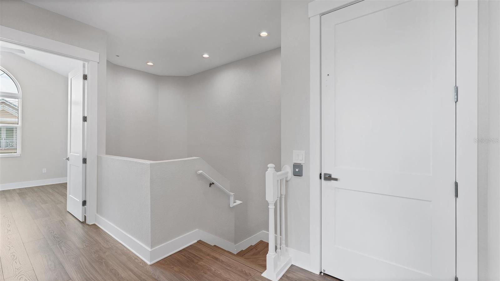 LANDINGS/CORAL CRK - Residential Lease