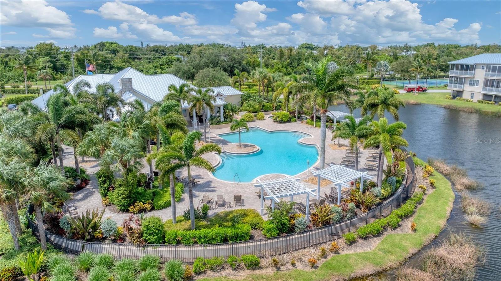 LANDINGS/CORAL CRK - Residential Lease