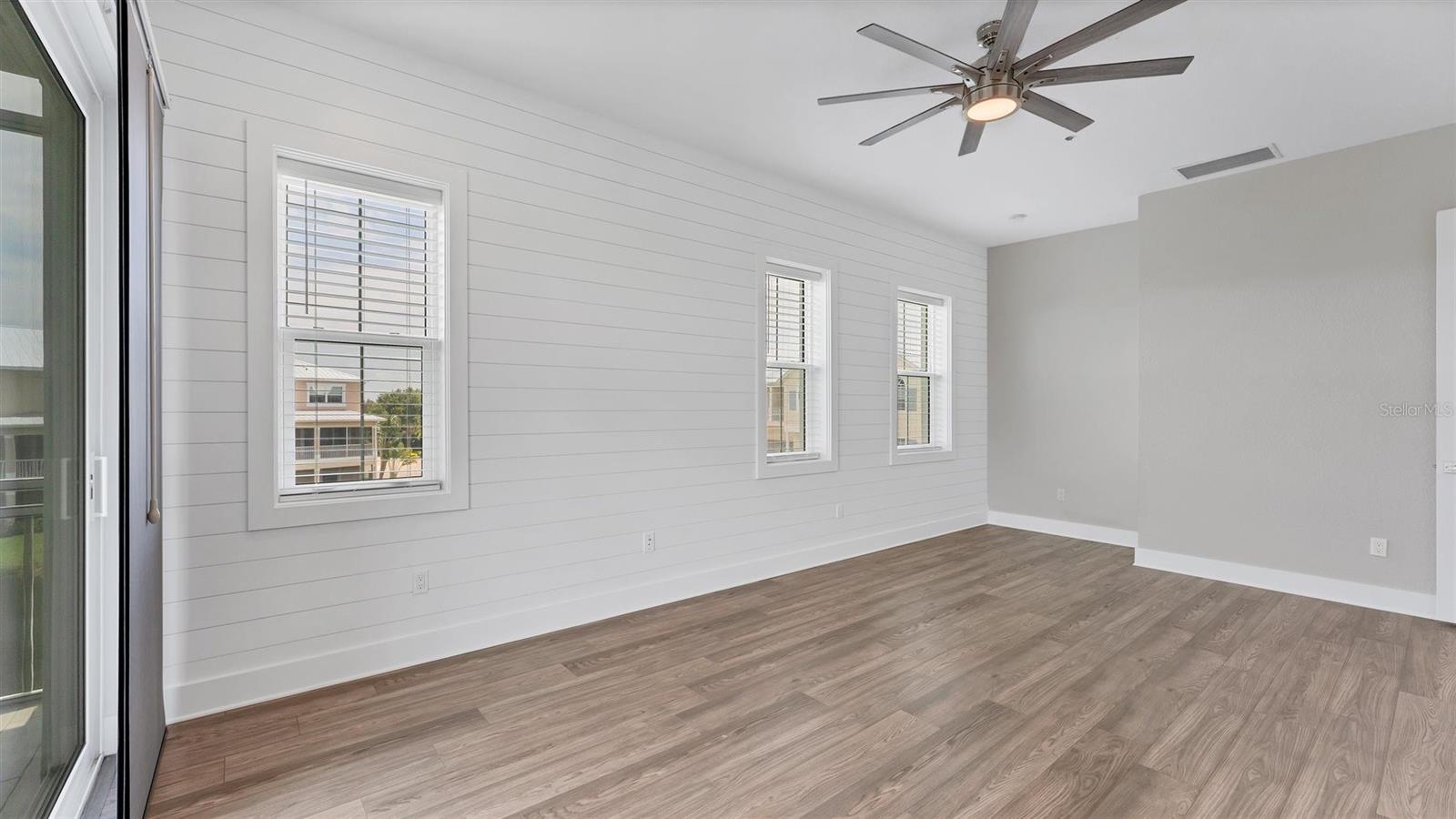 LANDINGS/CORAL CRK - Residential Lease