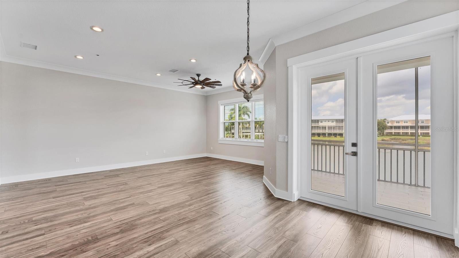 LANDINGS/CORAL CRK - Residential Lease