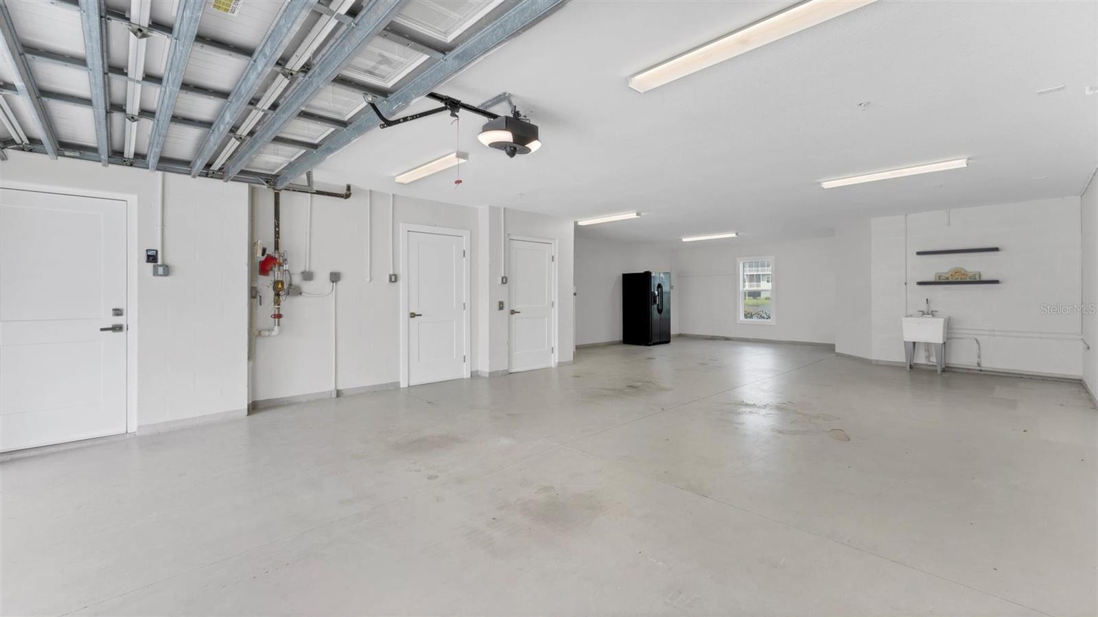 LANDINGS/CORAL CRK - Residential Lease