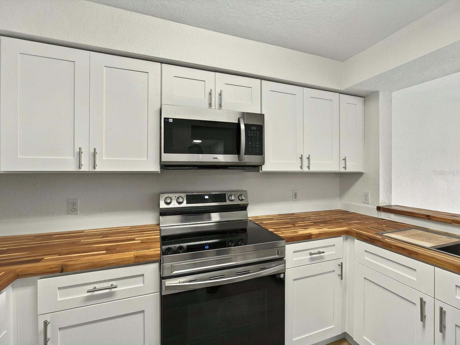 13917 FAIRWAY ISLAND DRIVE 931
