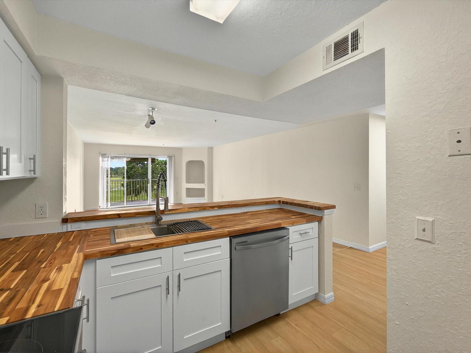 13917 FAIRWAY ISLAND DRIVE 931