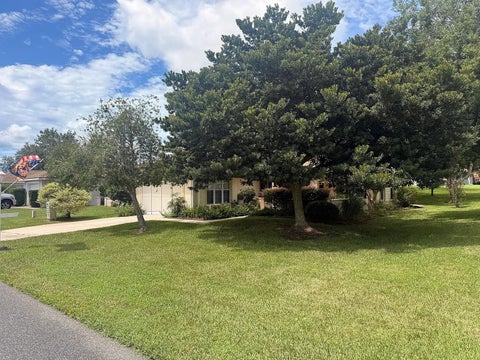 Tiny photo for 11602 SW 70th Court, Ocala, FL 34476 (MLS # OM734598)