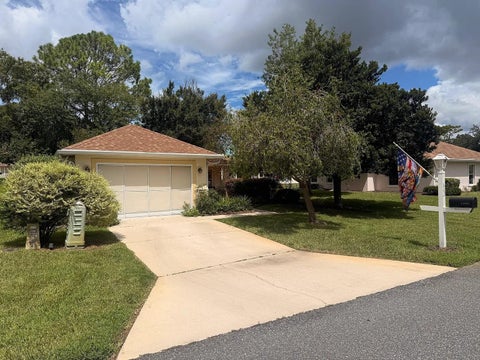 Tiny photo for 11602 SW 70th Court, Ocala, FL 34476 (MLS # OM734598)