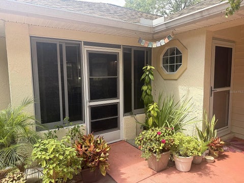 Tiny photo for 11602 SW 70th Court, Ocala, FL 34476 (MLS # OM734598)