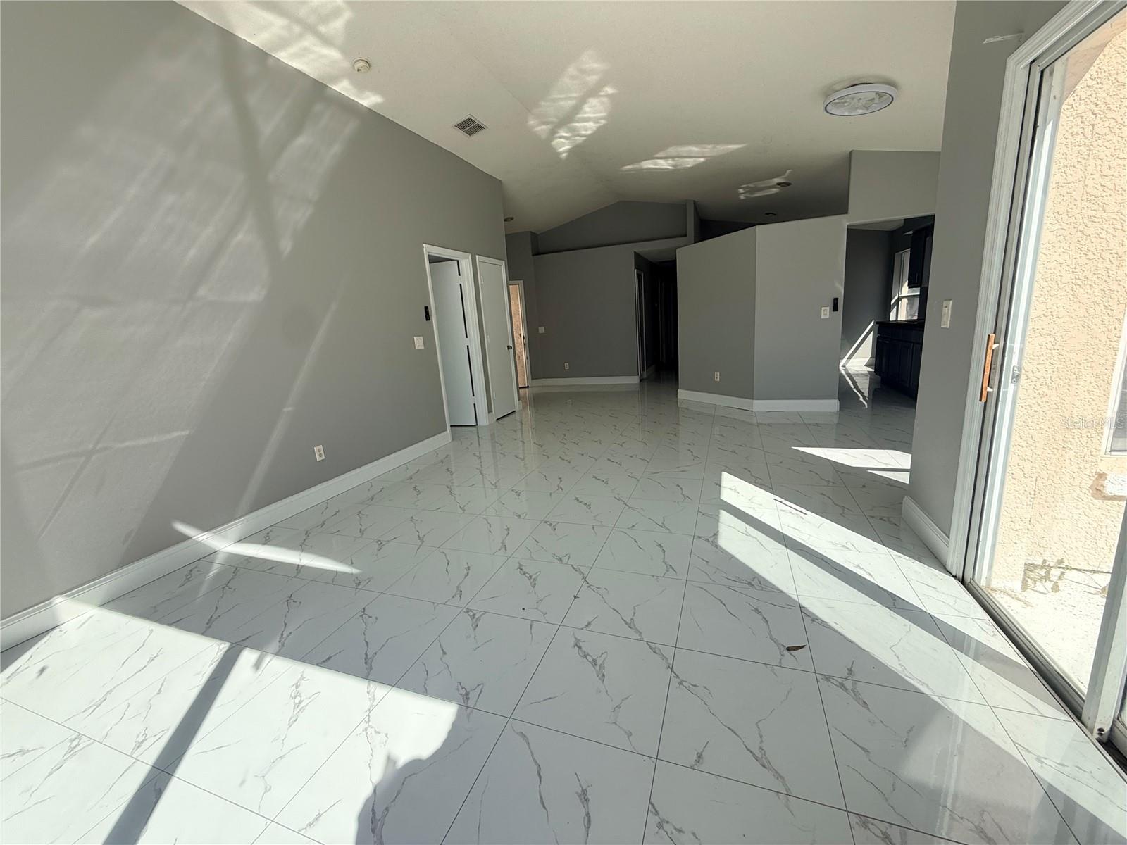 1104 SAIL CREEK DRIVE