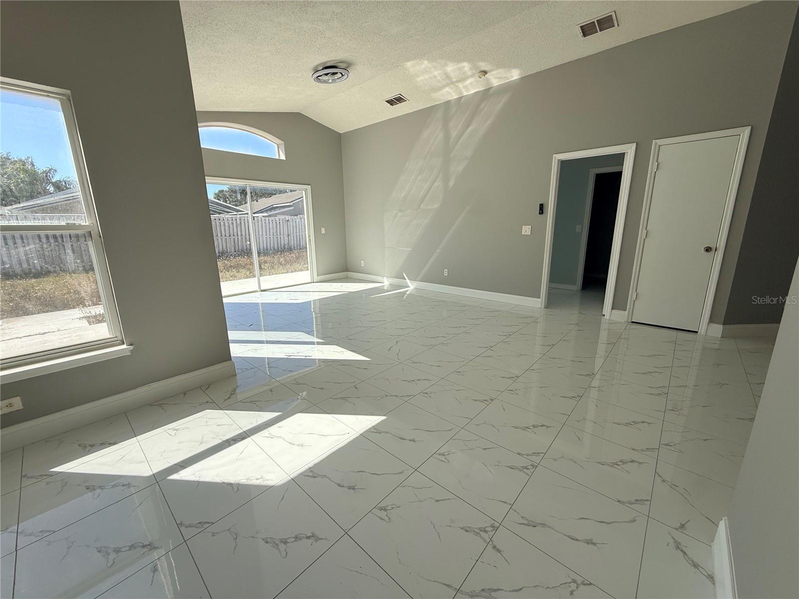 1104 SAIL CREEK DRIVE