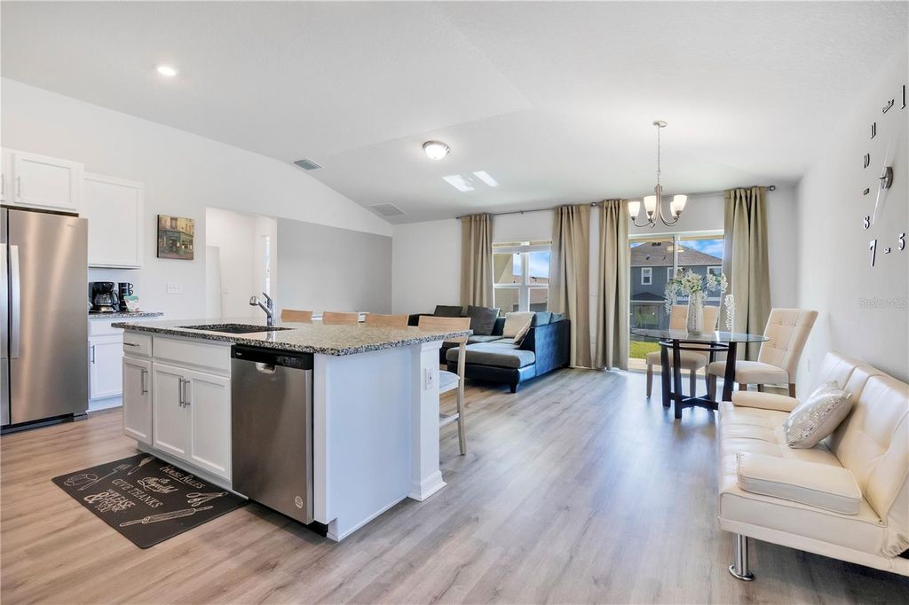 Photo of 9231 Westside Hills Drive, Davenport, FL 33896 (MLS # O6403792)
