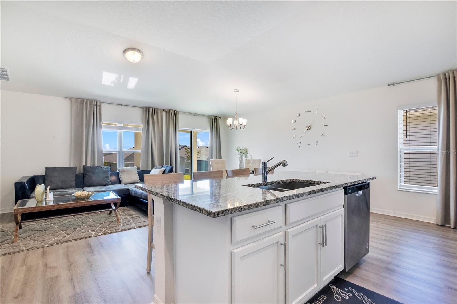 BELLAVIVA PH 2 - Residential
